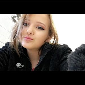 Meet your Posher, Jasmine